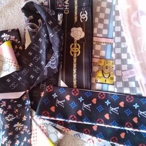 Black and White Bag Scarf